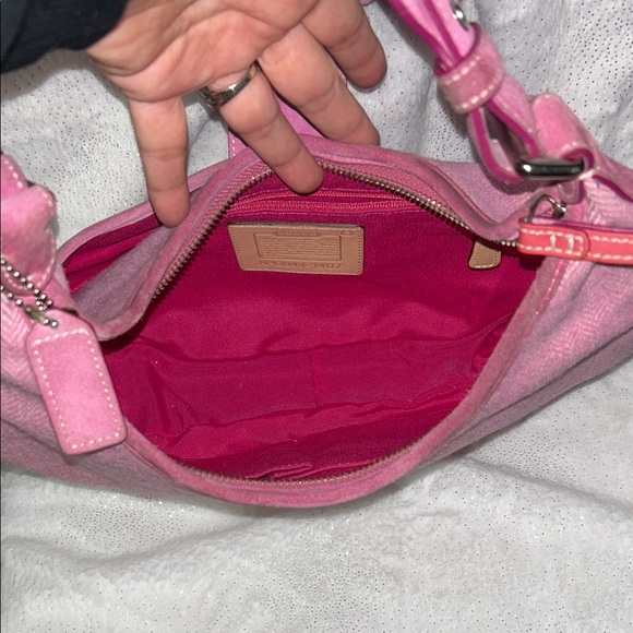 Coach RARE Vintage Suede Leather Canvas Pink Shoulder Bag with Buckle flap - Picture 16 of 17